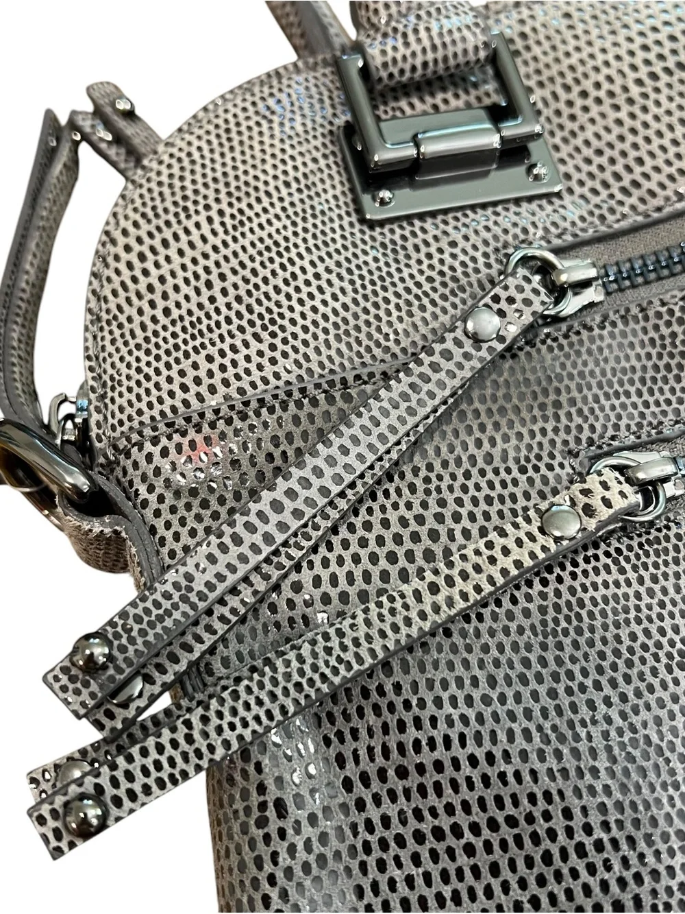Chez Leather Snakeskin Embossed Satchel Crossbody Shoulder Purse Statement